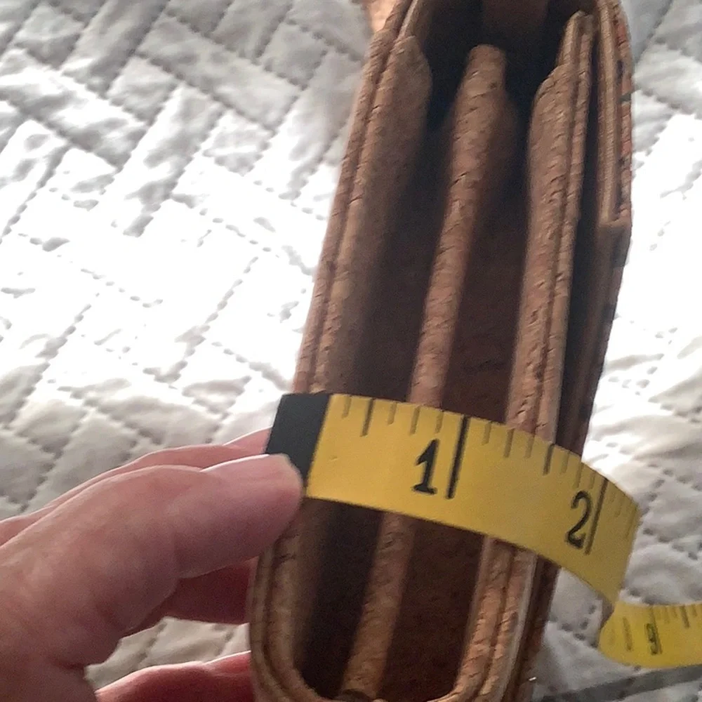 CORK ENVELOPE CROSSBODY BAG